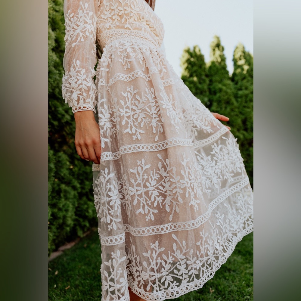 NWT Sicily Dress-Champagne Lining